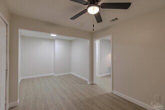 825 Booker Ave in Cantonment, FL - Building Photo - Building Photo