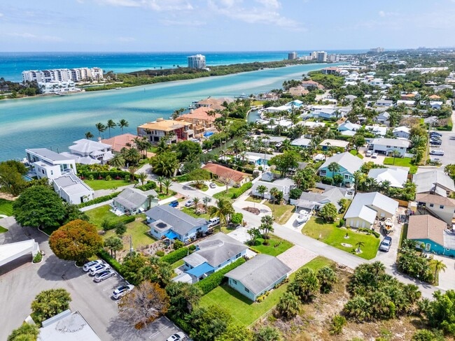 property at 3475 Harbor Rd N