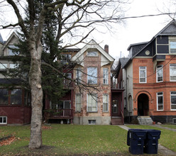 153 Dunn Ave in Toronto, ON - Building Photo - Building Photo