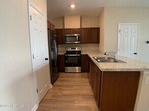 7807 Merchants Way in Jacksonville, FL - Building Photo - Building Photo