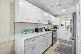 5850 Sugar Palm Ct in Delray Beach, FL - Foto de edificio - Building Photo