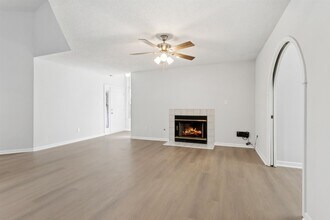 1003 Plum Ct in Newport News, VA - Building Photo - Building Photo