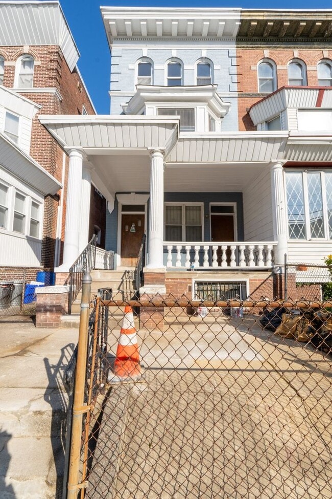 property at 5003 Pine St