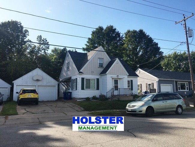 property at 1232 N 3rd Ave