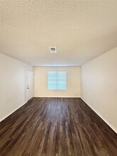 3635 N MacGregor Way in Houston, TX - Building Photo - Building Photo