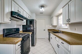 5722 Shreveport Dr in Austin, TX - Building Photo - Building Photo