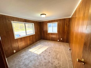 46 North St in Pepperell, MA - Foto de edificio - Building Photo