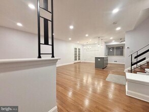 2712 Finch St in Silver Spring, MD - Building Photo - Building Photo