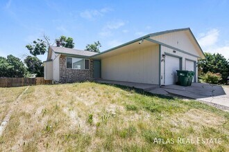 108 Yank Way in Lakewood, CO - Building Photo - Building Photo