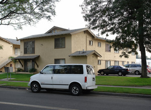 12692 Flower St in Garden Grove, CA - Building Photo - Building Photo