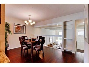 3846 La Jolla Village Dr in San Diego, CA - Building Photo - Building Photo