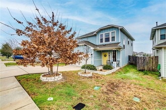 347 Triumph Rd in Buda, TX - Building Photo - Building Photo