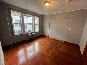 52 Victoria St, Unit 1 in Revere, MA - Building Photo - Building Photo