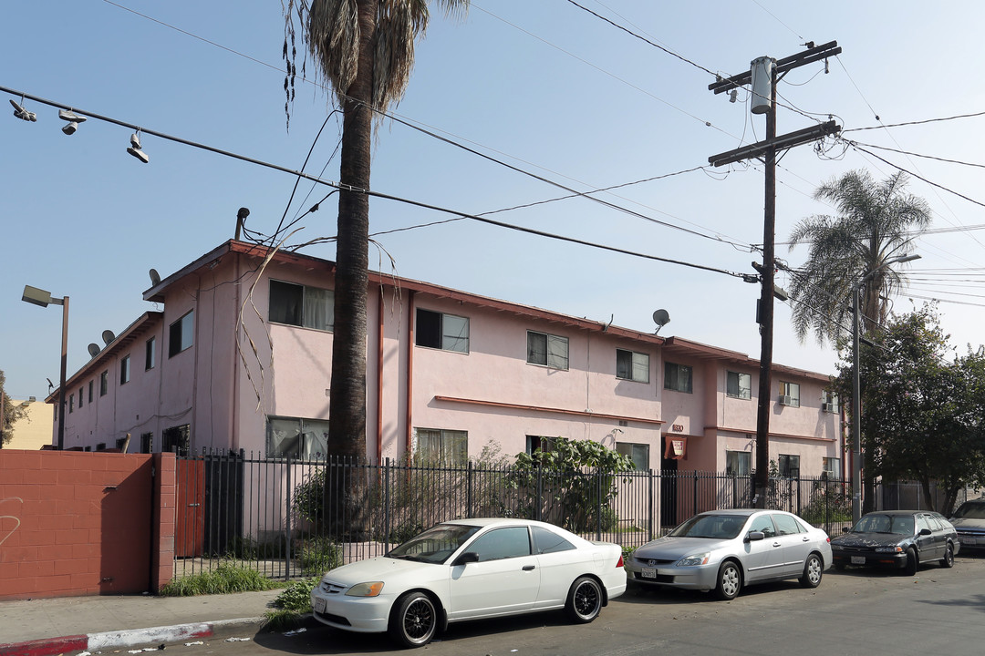 1630 Arapahoe St in Los Angeles, CA - Building Photo