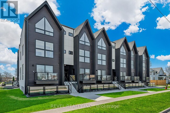 7277-7277 Wilson Crescent