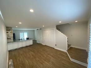 11811 Cypress Hill Cir in Tampa, FL - Foto de edificio - Building Photo