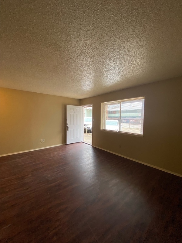 514 S Bois D Arc Ave in Tyler, TX - Building Photo - Building Photo
