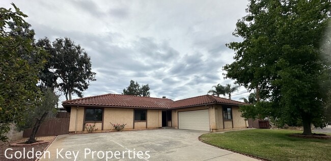 property at 522 Felicia Ln