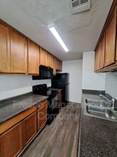 496 W Alamos Ave in Clovis, CA - Building Photo - Building Photo