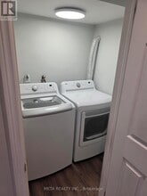 4 Tansley Crescent in Ajax, ON - Building Photo - Building Photo