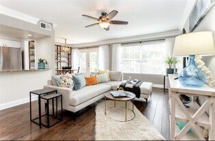 6980 Roswell Rd in Sandy Springs, GA - Building Photo