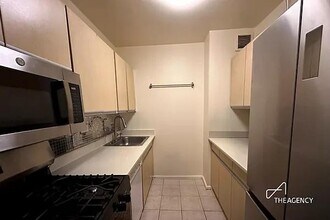 150 E 85th St in New York, NY - Building Photo - Building Photo