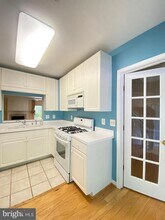 10353 Sager Ave in Fairfax, VA - Building Photo - Building Photo