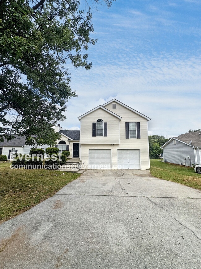 property at 551 Eagles Crossing Cir