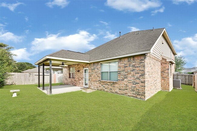 2865 Milano Ln in League City, TX - Building Photo - Building Photo