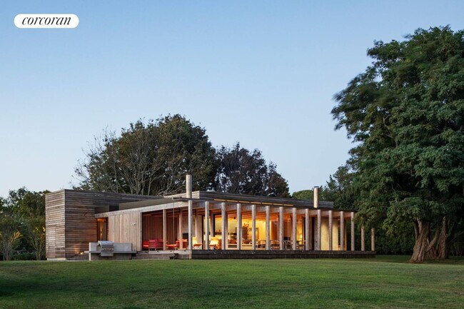 4 Pheasant Ln in East Hampton, NY - Foto de edificio - Building Photo