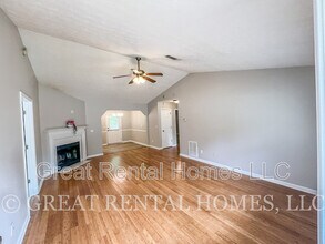 26 Fairhaven Dr in Newnan, GA - Building Photo - Building Photo