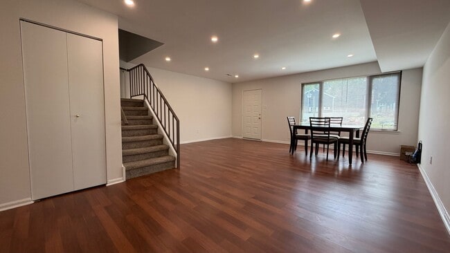 property at 4124 Salford Ct