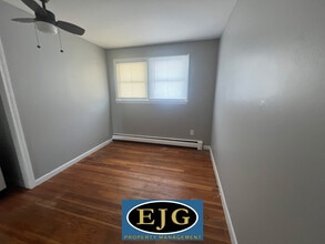 75 Indian Acres Dr in Hinsdale, NH - Building Photo - Building Photo