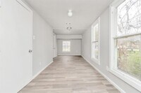 2315 Deutser St photo'