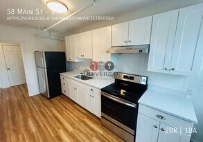 58 Main St in Durham, NH - Building Photo