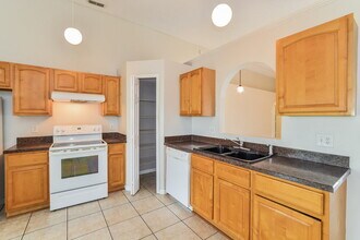 8684 Foley Dr in Orlando, FL - Building Photo - Building Photo