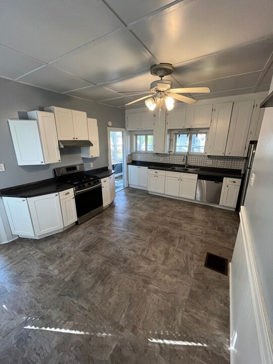 13 Clark St, Unit Lower in Canandaigua, NY - Building Photo