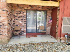 15 -3C Woodsedge Dr in Newington, CT - Building Photo - Building Photo