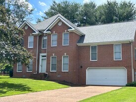 2731 New Port Royal Rd in Thompson's Station, TN - Building Photo