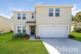 4415 Sand Ridge Blvd in Spring Hill, FL - Building Photo
