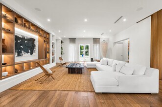4740 Bay Point Rd in Miami, FL - Building Photo - Building Photo