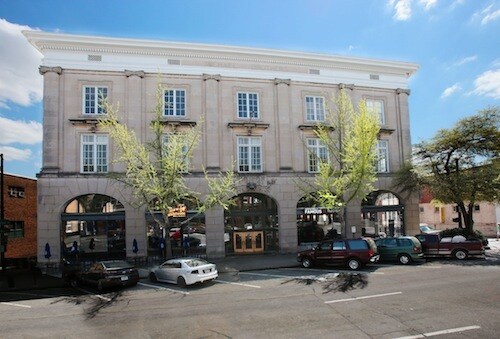 320 E Clayton St in Athens, GA - Foto de edificio - Building Photo