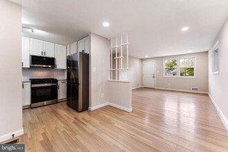 11916 Judson Ct in Silver Spring, MD - Building Photo - Building Photo