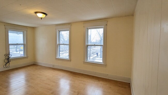 1111 Sanford St in Muskegon, MI - Building Photo - Building Photo