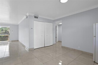 4100 N 58th Ave, Unit 106 in Hollywood, FL - Building Photo - Building Photo