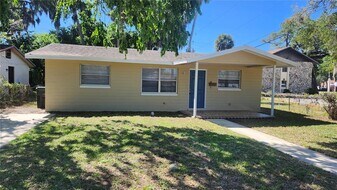 565 3rd Ave in Daytona Beach, FL - Building Photo