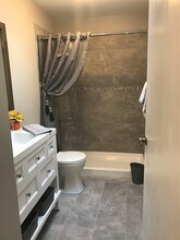 163 Falmouth Ct in Ridge, NY - Building Photo - Building Photo
