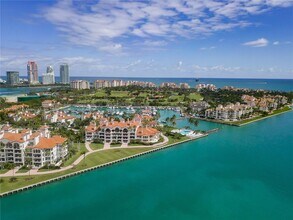 4924 Fisher Island Dr in Miami Beach, FL - Building Photo - Building Photo