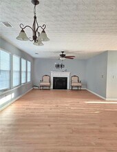 728 Roxholly Ln NE in Buford, GA - Building Photo - Building Photo