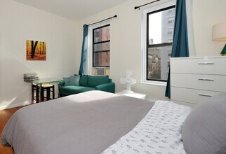 1503 1st Ave in New York, NY - Building Photo - Building Photo